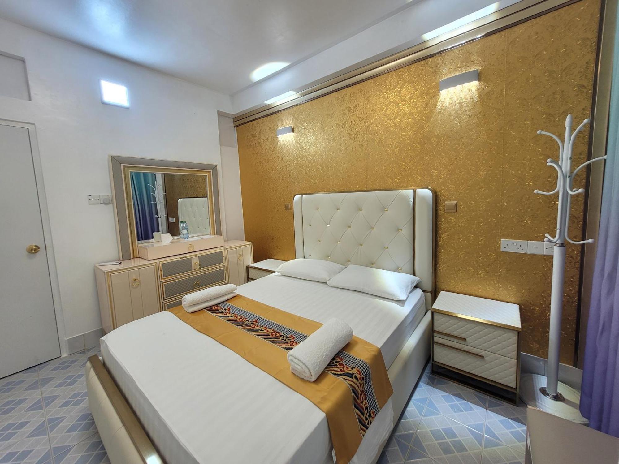 Appartamento Ontrack Travel Malé Esterno foto